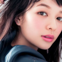 顔タイプ別　春の流行メーク、こうすれば私に似合う！【青みピンクリップ編】