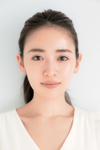 濃い色メークだとケバくなりがち 濃い女顔 さんのコンプレックス解消メーク 美的 Com