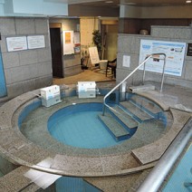 まるで温泉！「酸素美泡湯」でしっとり美肌効果を体験