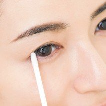 ただぬるだけではもったいない！ 効果を出すまつげ美容液の塗り方