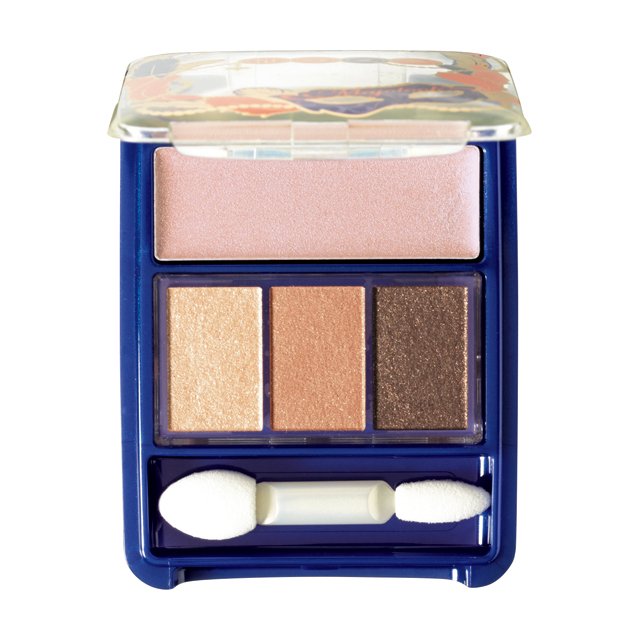 発色をよくするアイシャドウベースがセットに