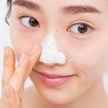 毎日の洗顔&週末のスペシャルケアで詰まり毛穴を撃退！