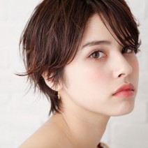 人気ショートヘア15選｜カラーやパーマも！大人女性に似合う人気ショートヘアスタイルまとめ