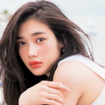 この夏の美人代表はヘルシービューティなレッドオレンジのリップで決まり☆