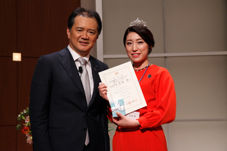 表4