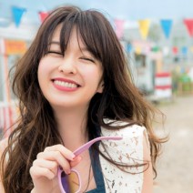 夏イベントの新定番「フェス」に行くなら、レッドリップで美人感をプラス！