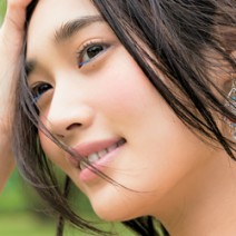 ざっくりハーフアップで”夏フェス通”っぽいおしゃれガールに変身♪