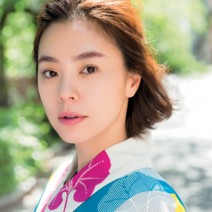 週末の花火大会は、ハーフアップ×カラー眉で和の雰囲気美人に変身！