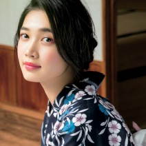 浴衣×赤メーク。ドラマティックな最強メーク完成