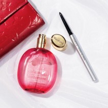 年間に何百ものコスメを使う『美的』スタッフが選ぶ、リピート買いコスメは？