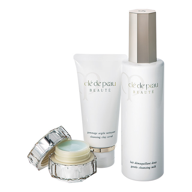 クレ・ド・ポー　ボーテ ゴマージュネトワイアント　75g ￥5,000　（中）