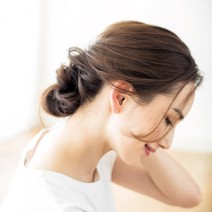ヘアスタイリスト津田恵さん直伝！　抜け感へアアレンジ絶対的ルール５