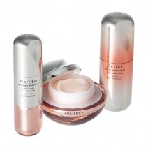 （左）SHISEIDO BOP L ダイナミック アイトリートメント ［医薬部外品］
