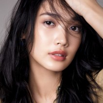 大人の余裕があるイイ女を演出するには、○○ブラウンを使うべし！