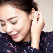 濡れ艶シャドウのグラデーション塗りで、大人モテする目元を目指す♡