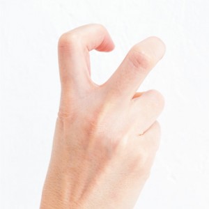 化粧前のマッサージでたるみ改善。5歳若返る！