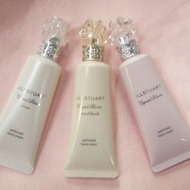 思わず振り向きたくなる香り♡　ジルスチュアートのフレグランスシリーズからNEWアイテム登場