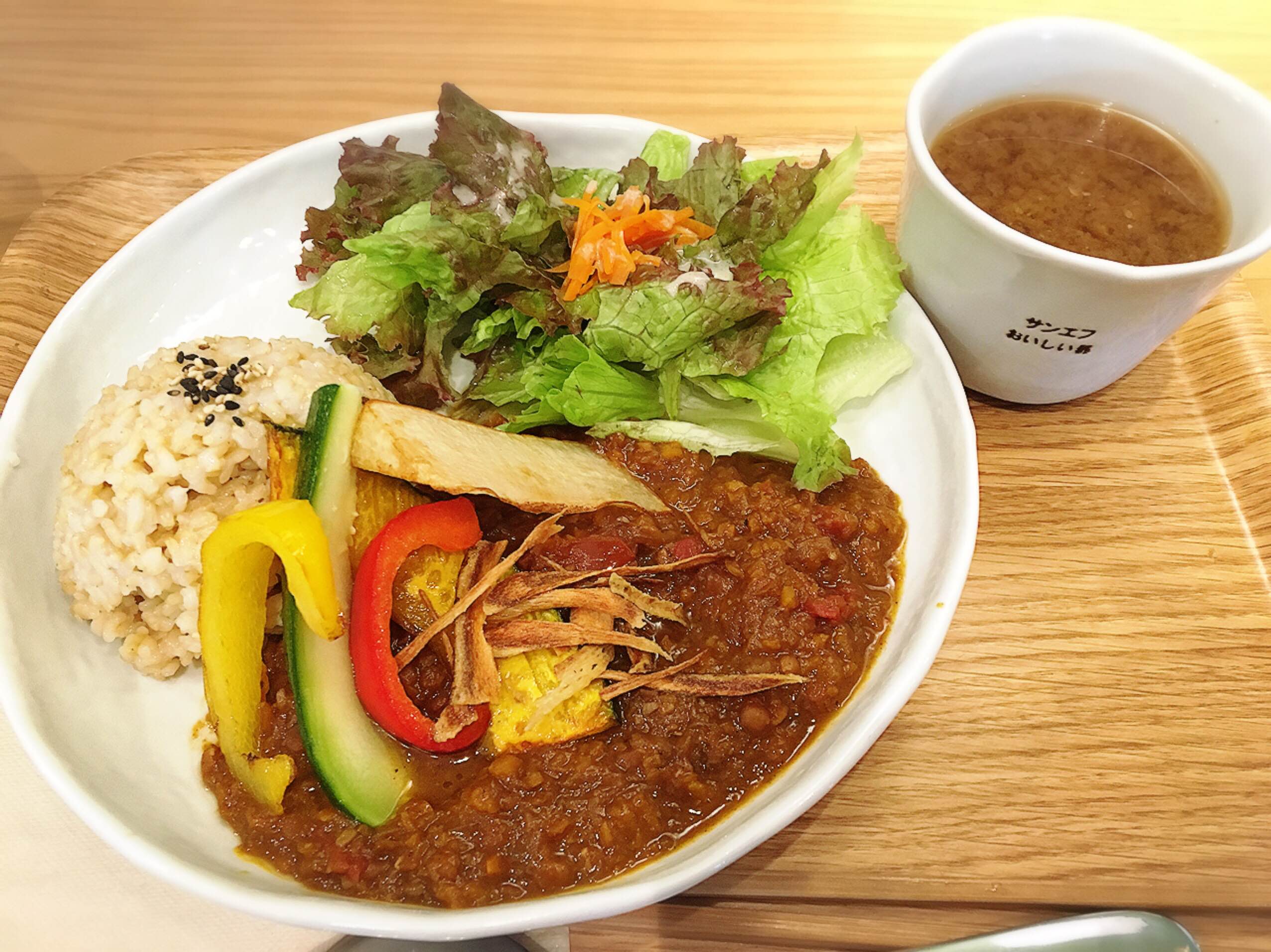 野菜の味が濃い！ ジューシーな大豆ミートはやみつきになる美味しさー『リマカフェ』新宿店