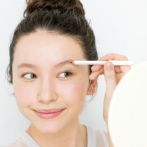 美眉の人はココを押さえている！眉毛の整え方5つの極意