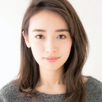 前髪の分け方だけで4変化！ 美人になれる前髪、教えます。