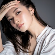 洗練された美人眉に。今、目指すべきは「河北眉」！