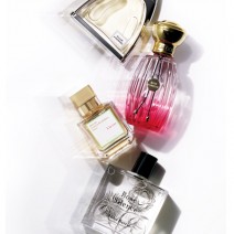 誰からも愛される女性はもうまとっている！モテ香水セレクション♡