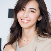 忙しい朝はオイル×パウダーファンデーションで素早くみずみずしいツヤ肌に♡