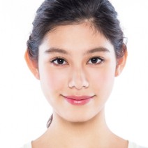 ひざ＆口が開いている人はだらしない？ 正しい立ち方で美ラインゲット♡