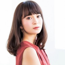 前髪0.8cmカットで、おしゃかわ女子に変身 !