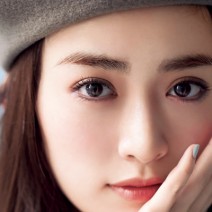 マットな影色がキーの「ネオグラデ」で立体感増し！抜け感ありのデカ目メイク