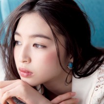色白に見える♡ 大人の血色美肌を演出してくれる魔法のチークとは？