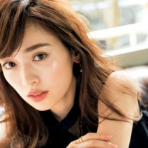 キリリ端正なツヤ眉で、上質なイイ女顔に！