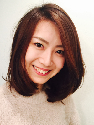 洗顔ブラシや導入美容器など、ツールを駆使して美肌をキープ！【すっぴん女子#18】