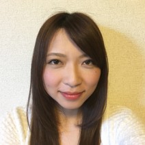 ミネラルコスメやプレ化粧水、土台美容液で、美肌をキープ！【すっぴん女子#23】