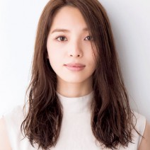 無造作だけどまとまり◎ “上品＆こなれ感のあるヘア”を叶えるクセづけテクニック