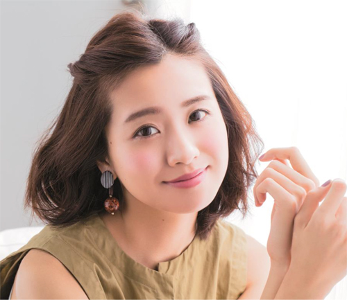 【ボブ×可愛いヘアアレンジ１】交差するだけ簡単ヘア