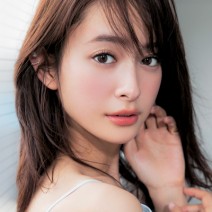 キラキラシャドウで、二重幅を強調！ ぱっちり二重さんももっとデカ目に♪