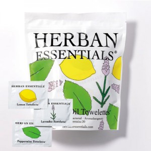 アロマの香りのウエットティッシュで頭皮の皮脂をオフ