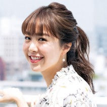 夏に挑戦したい涼やかヘアアレンジ～高めポニーテール～