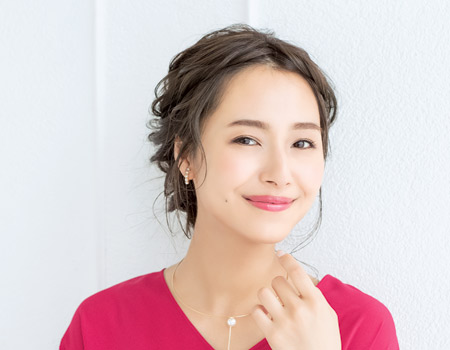 簡単アレンジの定番くるりんぱを使った華やかアレンジ