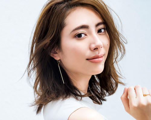 「化粧崩れ前提」できれいをつくるファンデーション