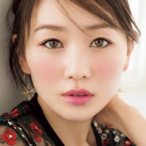 2年連続本誌なりたい顔No.1の石原さとみさんがお手本！秋の新色メイクに挑戦！