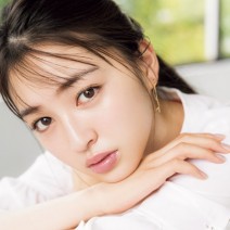 お手本は綾瀬はるかさん！新色アイテムで透明感MAXなフェースに！