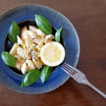 美容エディター・門司紀子のToday’s SALAD #5「桃モッツァレラサラダ」