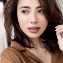 メイク直しは目元を中心に。 濃くなりすぎない、優しげな目元を演出♡