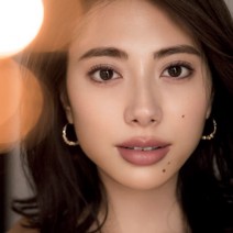 思わずドキッ。夜のデートはいつもと違う艶っぽ上品顔に変身♡