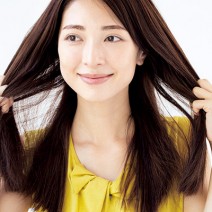 髪のうねりはこうして解決！簡単ヘアケアテクニック