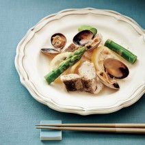 塩なしでもこんなに美味しい！週末におすすめの健康レシピ～タラとアサリのレモン蒸し～