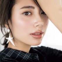 柔らかなテクスチャーが魅力的♡ ラフに直塗りしたいイプサのリップスティック
