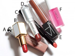 唇を染めるティント・リップ